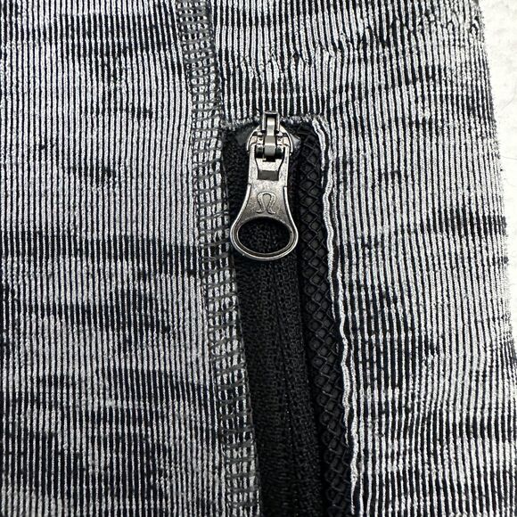 Lululemon Leggings Inspire Tight II 6 Jacquard Gray Black Mesh Reflective 24" - Picture 2 of 9